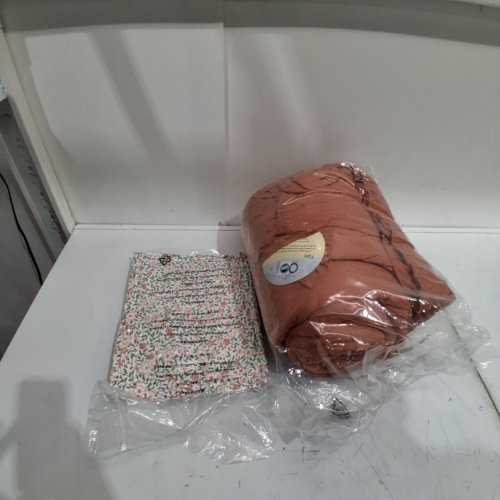 3PC COMFORT BEDDING SET WITH SHAMS - FULL - RED/WHITE image 2