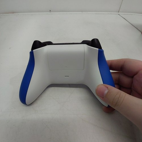 XBOX ONE CORE CONTROLLER - SHOCK BLUE image 3