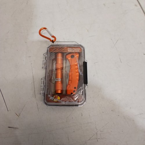 2PC BPS OUTDOOR ESSENTIALS FLASHLIGHT AND 2.5" FOLDING KNIFE COMBO - RED image 5