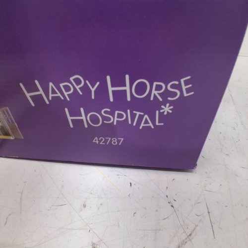 64PC SCHLEICH CLUB HAPPY HORSE HOSPITAL PLAYSET (MODEL: 42787) image 2