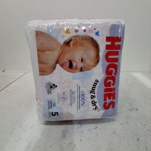 X3 (84 DIAPERS TOTAL) HUGGIES SNUG AND DRY BABY DIAPERS - SIZE 5 image 4