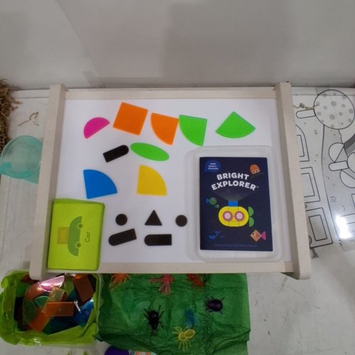 79PC BATTAT EDUCATION BRIGHT EXPLORER LIGHT BOX PLAYSET - WHITE/MULTICOLOR (MODEL: 235542) image 4