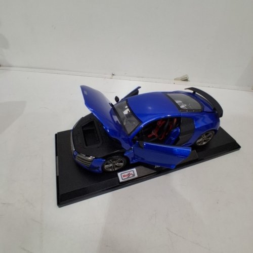 MAISTO DIE-CAST LAMBORGHINI REVUELTO MODEL CAR - 1:18 SCALE - BLUE (ITEM: 9897765) image 2