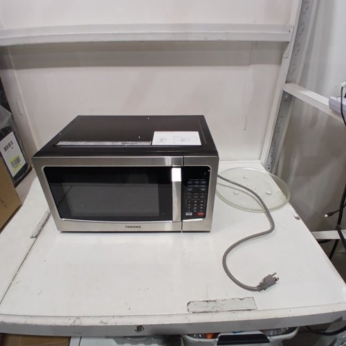 TOSHIBA COMPACT COUNTERTOP MICROWAVE OVEN - 1.2CU.FT - 1500W - STAINLESS STEEL (MODEL: ML-EM31P(SS)/CA) image 3