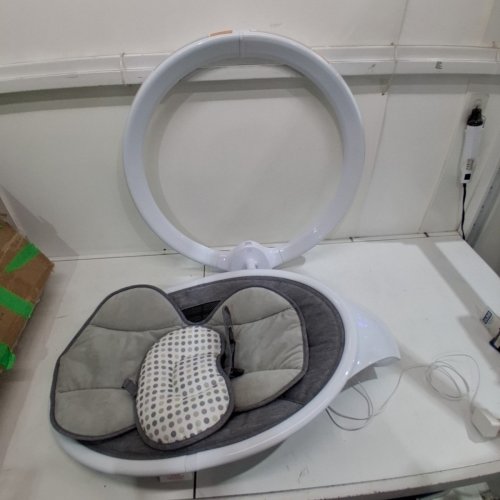 INFANT MUNCHKIN SMART SWING WITH BLUETOOTH - WHITE/GREY - (MODEL: MKCA0788 REV 1 ) image 3