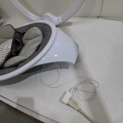 INFANT MUNCHKIN SMART SWING WITH BLUETOOTH - WHITE/GREY - (MODEL: MKCA0788 REV 1 ) image 5