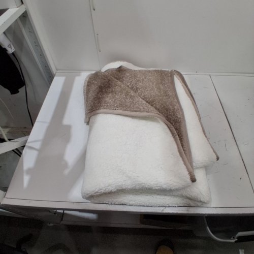 ROOTS HOME SHERPA THROW BLANKET - 50" X 70" - BEIGE (MODEL: 2620482) image 2