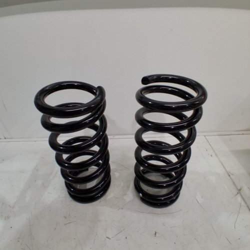 2PK MOOG 5662 FRONT COIL SPRINGS - COMPATIBLE WITH VARIOUS CHEVROLET, GMC, AND PONTIAC MODELS - BLACK (MODEL: MOOG-5662) image 2