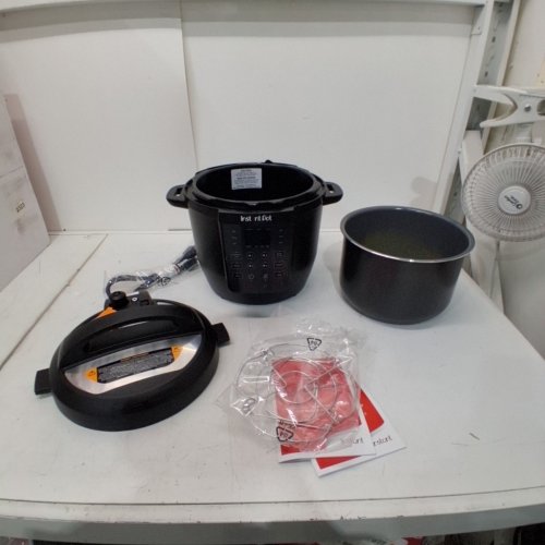 INSTANT POT RIO 7-IN-1 ELECTRIC MULTI-COOKER - 6QT - BLACK (MODEL: DUPC601BK) image 2
