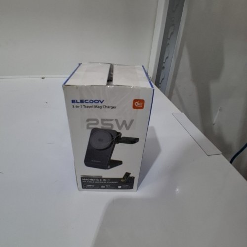 ELECDOV 3-IN-1 MAGNETIC WIRELESS CHARGING STATION WITH CLOCK - SILVER image 5