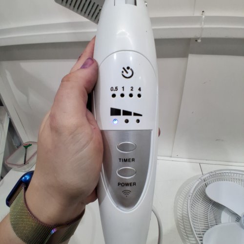 BLACK+DECKER STAND FAN WITH REMOTE - 16" - WHITE (MODEL: BFSR16W) image 2