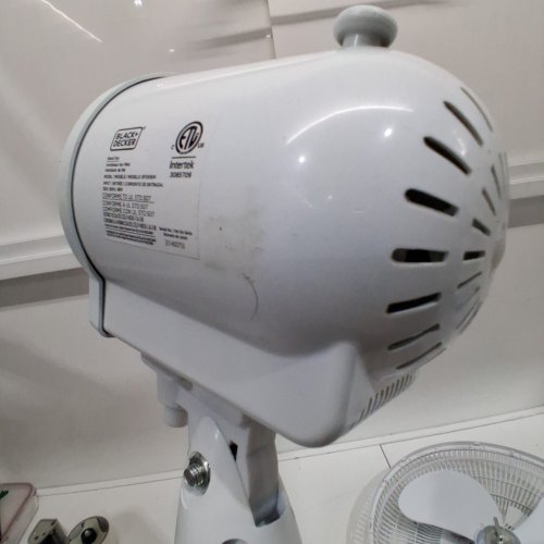 BLACK+DECKER STAND FAN WITH REMOTE - 16" - WHITE (MODEL: BFSR16W) image 4