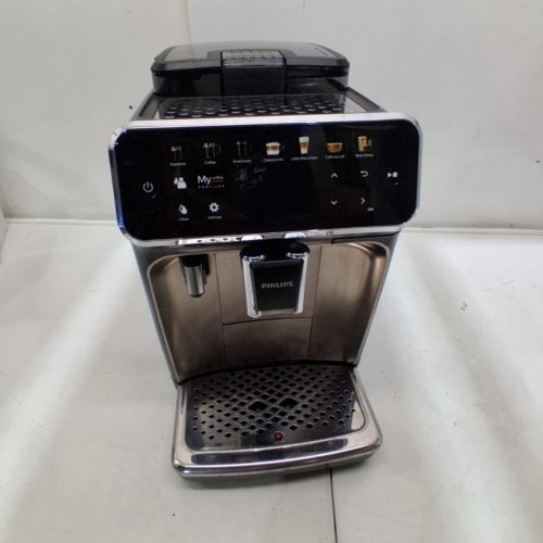 PHILIPS LATTEGO 5400 SERIES FULLY AUTOMATIC DIGITAL ESPRESSO MACHINE WITH BUILT-IN MILK FROTHER & COFFEE GRINDER - BLACK/CHROME (MODEL: EP5447/94) image 6