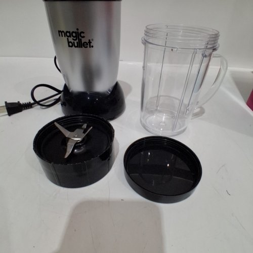 MAGIC BULLET PERSONAL BLENDER SET - 250W - BLACK (MODEL: MBR-0402WM) image 4