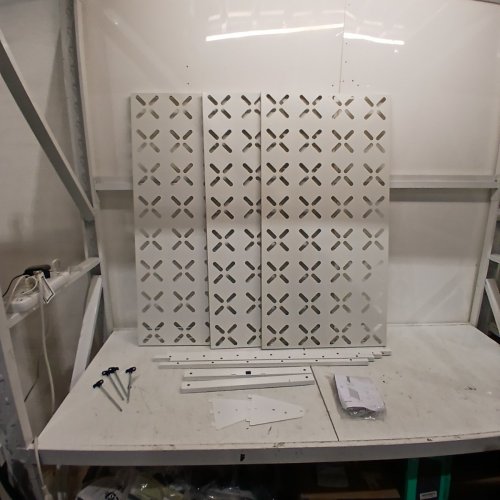 FREESTANDING METAL PRIVACY SCREEN WITH STAND - 74.2" X 47.3" X 23.6" - WHITE (MODEL: YSXR-X-W) image 3