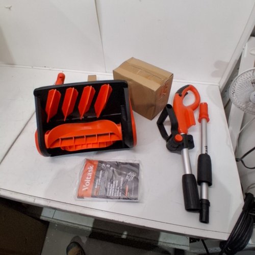 VOLTASK CORDLESS ELECTRIC SNOW SHOVEL WITH 1 BATTERY & CHARGER - 13" - 24V - BLACK/ORANGE (MODEL: CSS007-130OR-CAVK) image 2