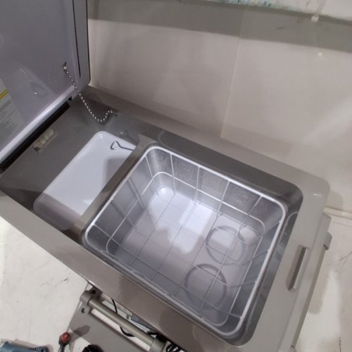 EUHOMY PORTABLE ELECTRIC CAR REFRIGERATOR, APP CONTROL, 12V / -4℉~68℉ WITH 12/24V DC & 110-240V AC - 35L - 27.5" X 15.0" X 13.6" - BLACK/GREY (MODEL: CF-35) image 4