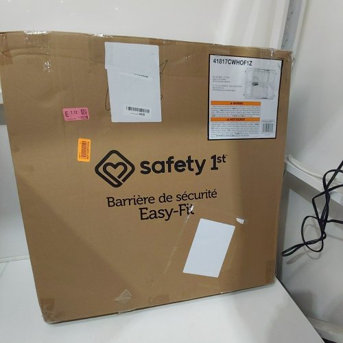 SAFETY 1ST PRESSURE MOUNT EASY FIT SECURITY GATE - 27" X 28" - 40" - WHITE (MODEL: 41817CWHOF1Z) image 4