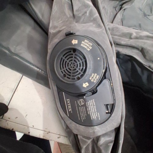 INTEX DURA-BEAM SERIES DELUXE COMFORT PLUSHFIBER-TECH INFLATABLE AIR MATTRESS WITH INTERNAL ELECTRIC PUMP - 18" - QUEEN - GREY (MODEL: AP619D/64413ED) image 4
