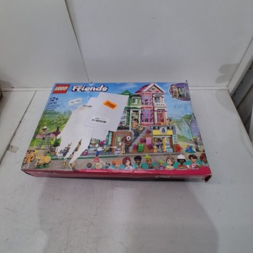 2040PC LEGO HEARTLAKE CITY APARTMENTS AND STORES (MODEL: 42670) image 4