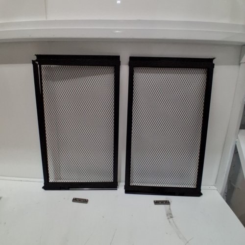 VEVOR RV SCREEN DOOR PROTECTOR - 20" X 22.5" - BLACK (MODEL: SZJJPMMA) image 3