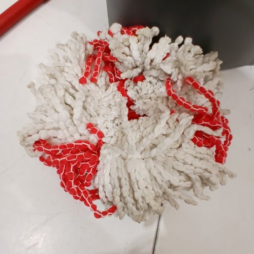 VILEDA EASY WRING POWER SPIN MOP AND BUCKED WITH 2 WASHABLE MOP HEADS- GREY/RED/WHITE image 3