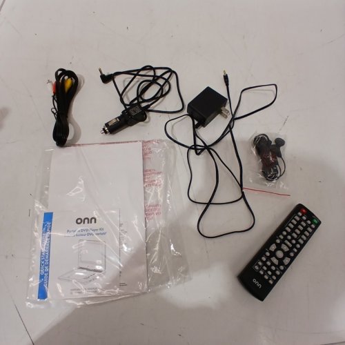 ONN PORTABLE DVD PLAYER WITH ROTATING DISPLAY / REMOTE CONTROL / EARPHONES - 10" - BLACK (MODEL: 100093889) image 7
