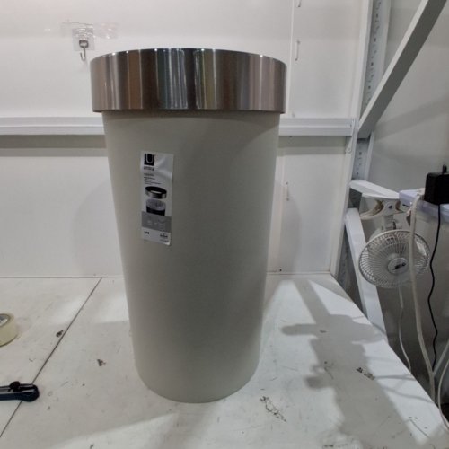 UMBRA VENTO TRASH CAN - 62L - WHITE image 2