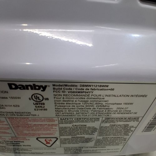 DANBY COUNTERTOP MICROWAVE WITH PUSH BUTTON DOOR - 900W, 1.1CU.FT - WHITE (MODEL: DBMW1121BWW) image 6