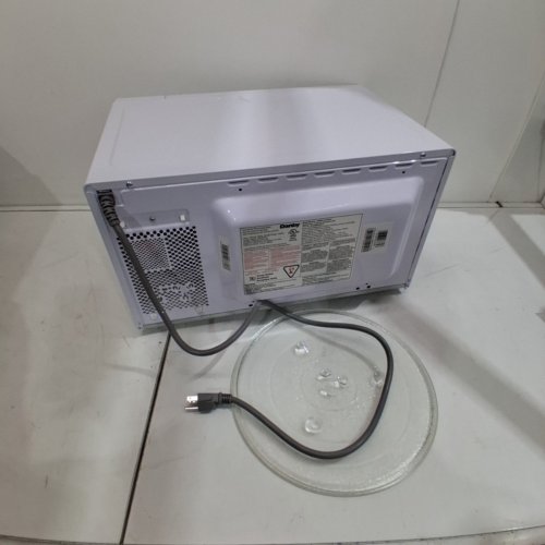 DANBY COUNTERTOP MICROWAVE WITH PUSH BUTTON DOOR - 900W, 1.1CU.FT - WHITE (MODEL: DBMW1121BWW) image 7