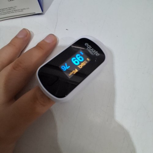 EQUATE FINGERTIP PULSE OXIMETER - HEART RATE MONITOR AND SPO2 LEVELS - WHITE (MODEL: MD300CN310) image 2