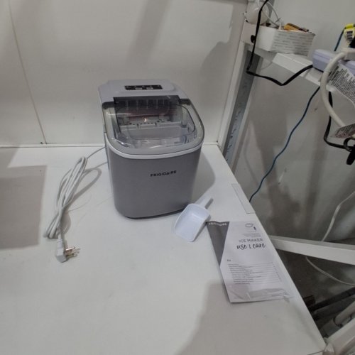 FRIGIDAIRE COMPACT ICE MAKER 26LBS/DAY SILVER (MODEL: EFIC189-SILVER) image 3