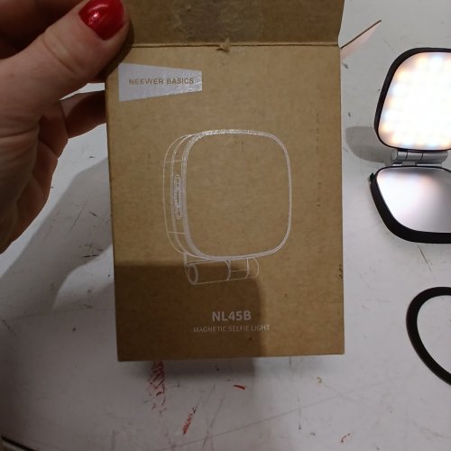 NEEWER BASIC MAGNETIC SELFIE PHONE LIGHT FOR MAGSAFE IPHONES - BLACK - (MODEL: NL45B) image 3