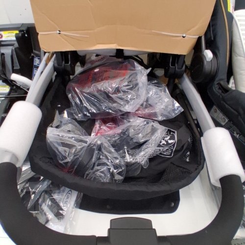 GRACO MODES PRAMETTE 3-IN-1 TRAVEL SYSTEM WITH SNUGRIDE SNUGLOCK 35 INFANT CAR SEAT CARRIER STROLLER - 35LB MAX - BLACK (MODEL: 2112258) image 6