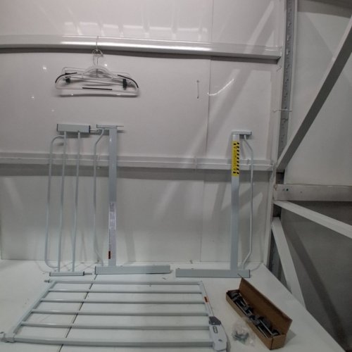 REGALO EASY-STEP METAL WALK-THROUGH SAFETY GATE - 30" X 29'' - 38.5'' - WHITE (MODEL: 1160DS) image 2