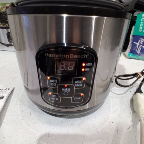 HAMILTON BEACH RICE COOKER AND STEAMER - 8 CUP CAPACITY - BLACK/SILVER (MODEL: 37518MN) image 2