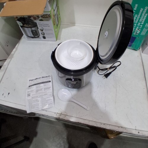 HAMILTON BEACH RICE COOKER AND STEAMER - 8 CUP CAPACITY - BLACK/SILVER (MODEL: 37518MN) image 3
