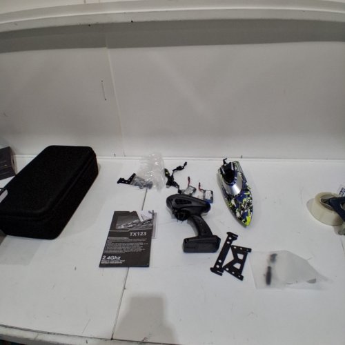 BEZGAR REMOTE CONTROL SPEED BOAT - 32KPH | WATER ACTIVATED - BLUE | BLACK | YELLOW - (MODEL: TX123) image 2