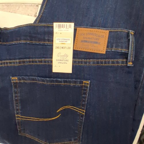 WOMENS LEVI STRAUSS MID RISE TOTALLY SHAPING BOOTCUT JEAN - 37W X 30L - INDIGO VOID image 3