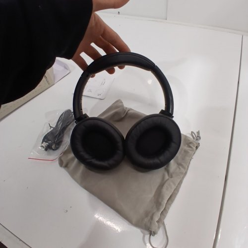 EAORUL ACTIVE NOISE CANCELLING OVER EAR BLUETOOTH HEADPHONES - 100H PLAYTIME, BLUETOOTH, BUILT-IN MIC (MODEL: H30) image 3