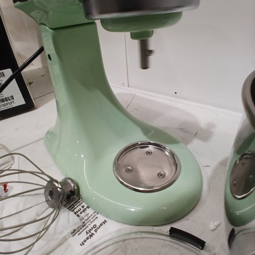 KITCHENAID ARTISAN SERIES TILT-HEAD ELECTRIC STAND MIXER WITH SPLASH GUARD - 5QT. BOWL - PISTACHIO GREEN (MODEL: KSM150PSPT) image 4