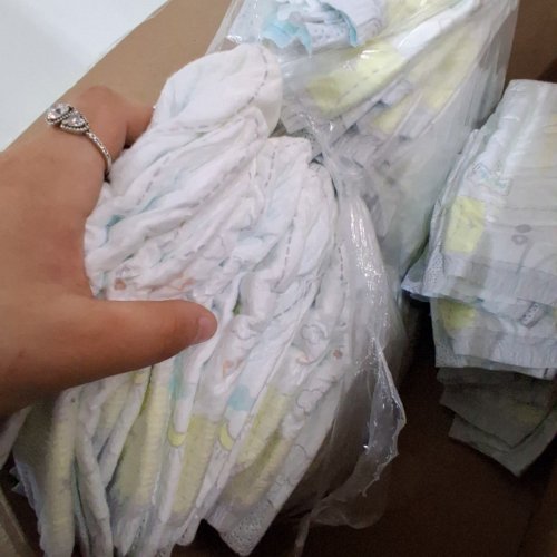 65PK PAMPERS SWADDLERS DIAPERS - SIZE 3 image 4