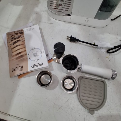 DE'LONGHI DEDICA DUO ESPRESSO MACHINE WITH COLD BREW - WHITE (MODEL: EC890WI) image 10