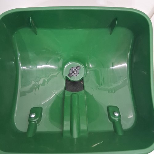 SCOTTS FOLDABLE TURF BUILDER, EDGEGUARD MINI BROADCAST SPREADER/SEEDER - 5000 SQ FT - GREEN/BLACK (MODEL: LB15267) image 5