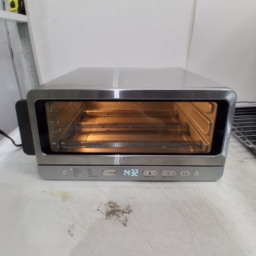NINJA FLIP TOASTER OVEN & AIR FRYER 8-IN-1 COMBO WITH FLIP-UP SPACE SAVING - STAINLESS STEEL (MODEL: SP151C) image 3