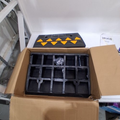 2PK RUBBER CURB RAMP - 13" X 19" X 5" - BLACK/YELLOW (MODEL: KR-07) image 2