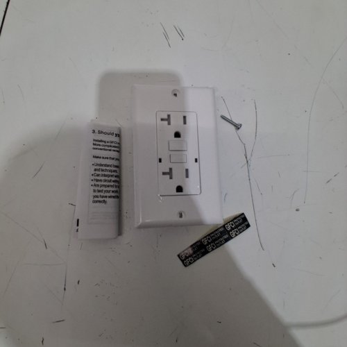 3GRACE TAMPER-RESISTANT GFCI OUTLET - 20W - 4.13 X 1.78 X 1.69" - WHITE image 2
