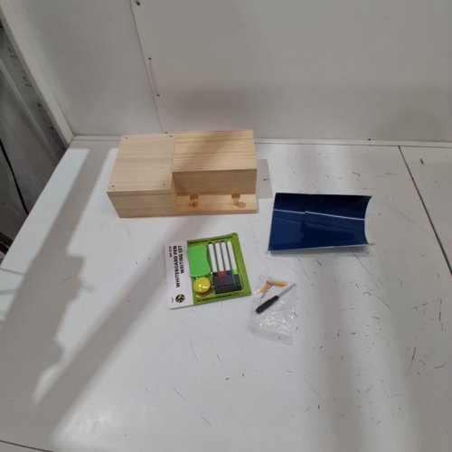 YNGXUN WALL MOUNT STORAGE ORGANIZER WITH WHITEBOARD PADS AND MARKERS - NATURAL WOOD (MODEL: X004SWXLBR) image 3