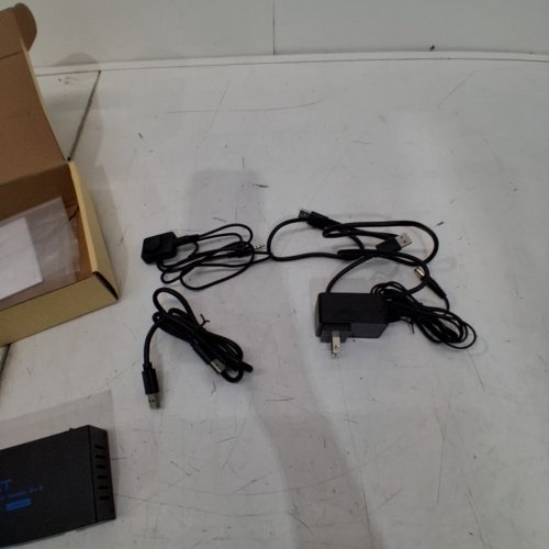 VPFET 2 PORT HDMI KVM SWITCH - 4K@60HZ, 4 X USB 3.0 PORTS - BLACK/BLUE - (MODEL: VP-SW220) image 4
