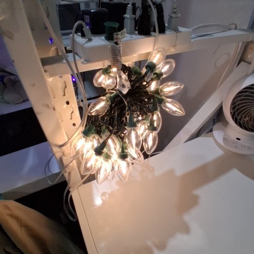 SYLVANIA SUPER BRIGHT 50 BULB C9 WARM WHITE LED CHRISTMAS LIGHTS image 2